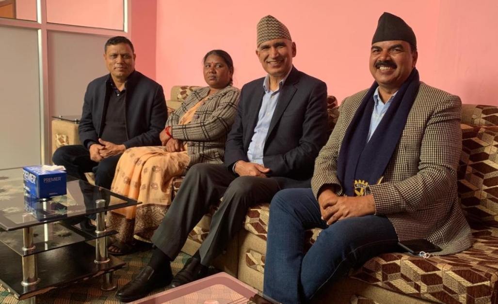 तिलोत्तमाका मेयर, उपमेयर ओली समूहमा