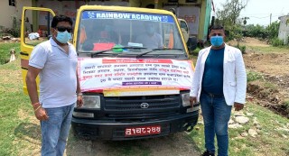 गरीब दुखीहरुलाई औषधी उपचार गर्न गाडी उपलब्ध