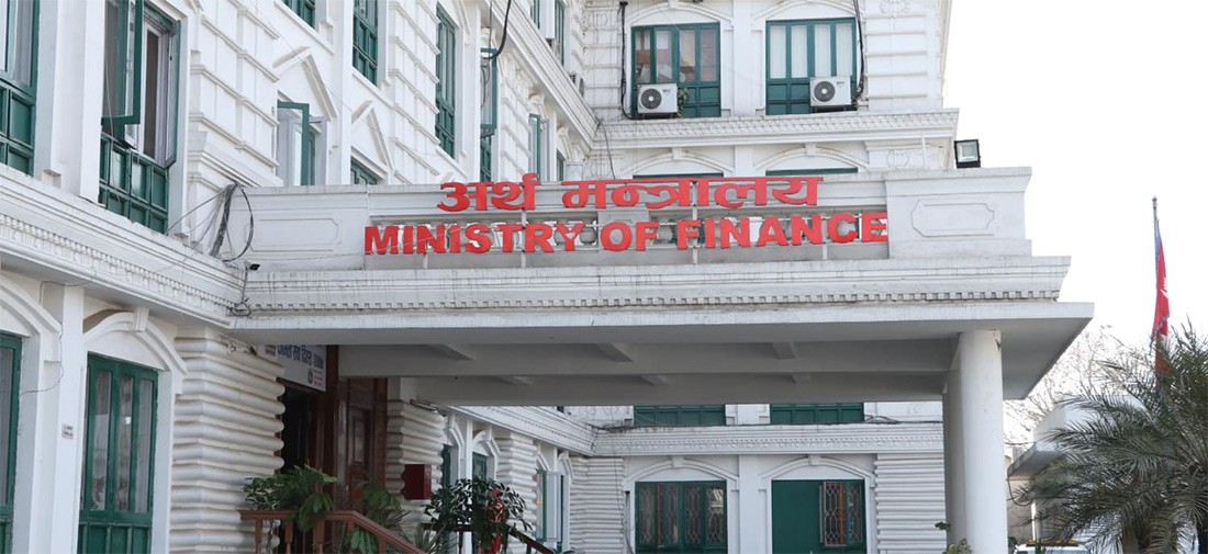 १२ वटा अस्पतालका लागि थप ८ करोड १० लाख निकासा