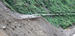 सिद्धार्थ राजमार्गकाे सडक खण्ड बगाए पछि ओहोरदोहोर बन्द