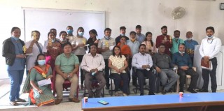 युनिभर्सल मेडिकल कलेजद्वारा दर्जन बढीलाई छात्रवृत्रि
