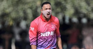 सामाजिक संजालमा  पोस्ट गर्दै पूर्वकप्तान  पारस खड्काले लिए अन्तर्राष्ट्रिय क्रिकेटबाट संन्यास