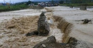 पहिराेेेेलेे सिद्धार्थ राजमार्ग अवरुद्ध
