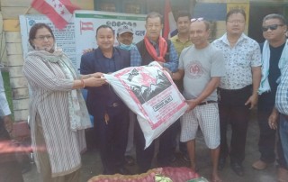 तरुण दलको स्थापना दिवसमा खाद्यान्न बितरण 