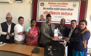 तिलोत्तमामा ज्येष्ठ नागरिकको घरदैलोमैं पुगेर स्वास्थ्य परीक्षण