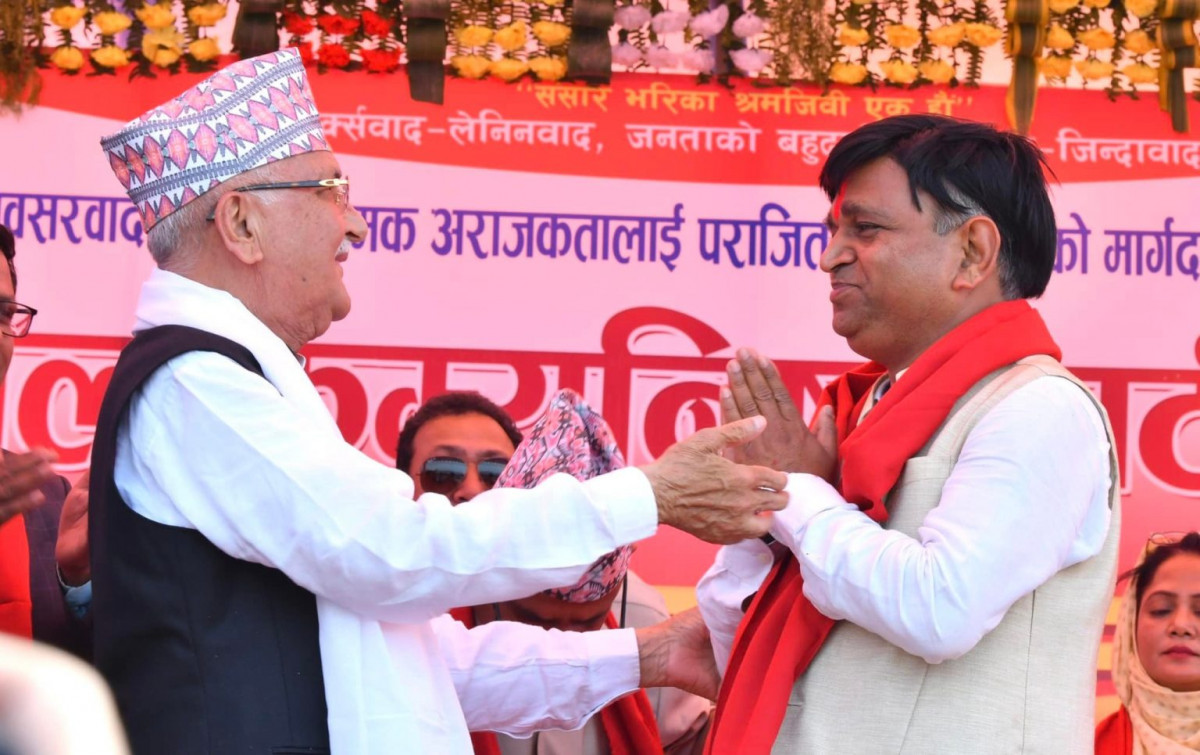 कपिलवस्तुमा वृजेश गुप्तासहित १० हजार बढी एमाले प्रवेश