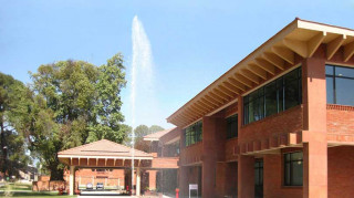 आफैंले हानेको गोली लागेर भारतीय दूतावासमा सुरक्षाकर्मीको मृत्यु