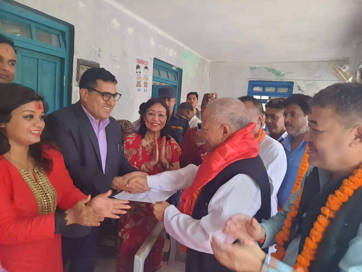 राप्रपा बरिष्ठ नेता दीपक बोहराद्धारा रुपन्देही–३ बाट उम्मेदवारी दर्ता