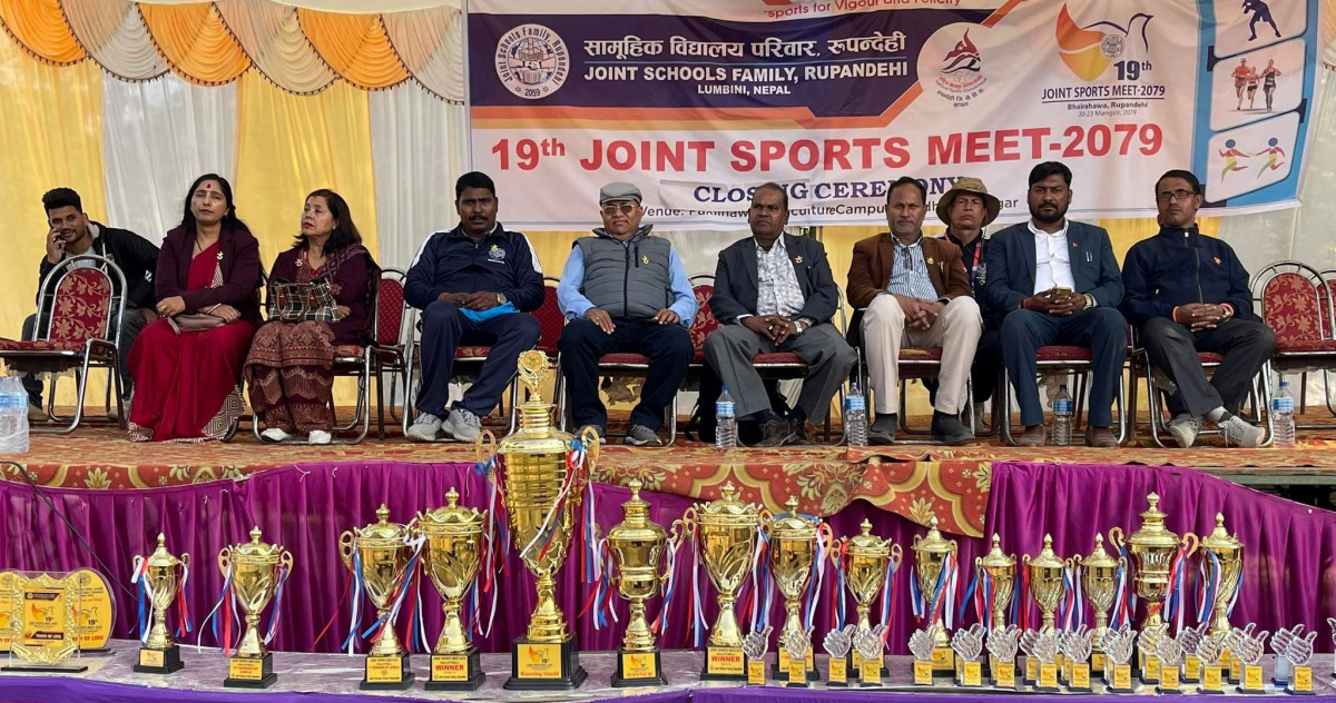 सामूहिक खेलकुद महोत्सवः छात्रछात्रा भलिबल उपाधि युनिक होम्स र मनकामनालाई
