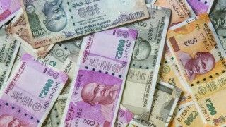 सीमा बजारमा भारु भयो कमजोर : १५७ रुपैयाँमा किनबेच