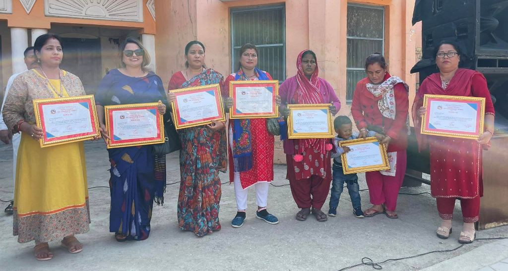 सात महिला श्रमिक–उद्यमी सम्मानित