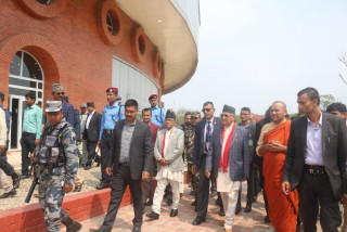 पूर्व प्रधानमन्त्री ओलीद्धारा लुम्बिनी भ्रमण