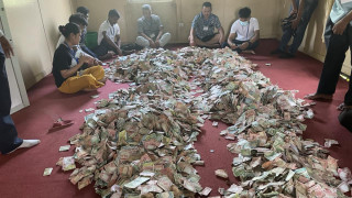 लुम्बिनीमा बर्षोदेखि सटही हुन नसकेको ५४ लाख २९ हजार रुपैयाँ साटियो