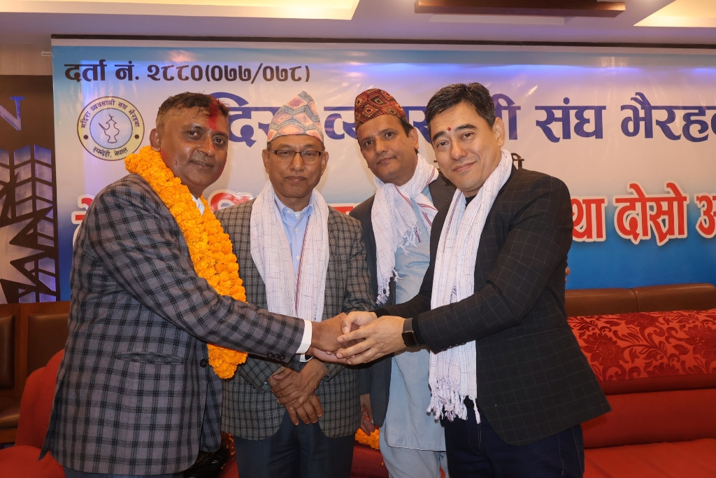 मदिरा व्यवसायी संघ भैरहवाको अध्यक्षमा पाण्डे