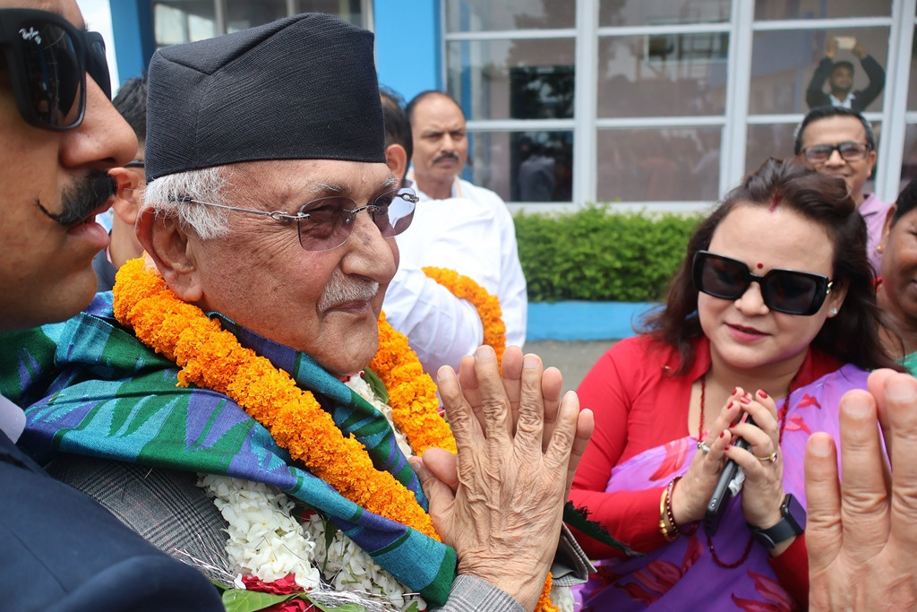 एमाले अध्यक्ष तथा पूर्वप्रधानमन्त्री ओली भैरहवामा