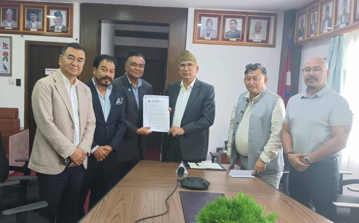 होटल संघका प्रतिनिधि र अर्थमन्त्री पौडेलबीच छलफल