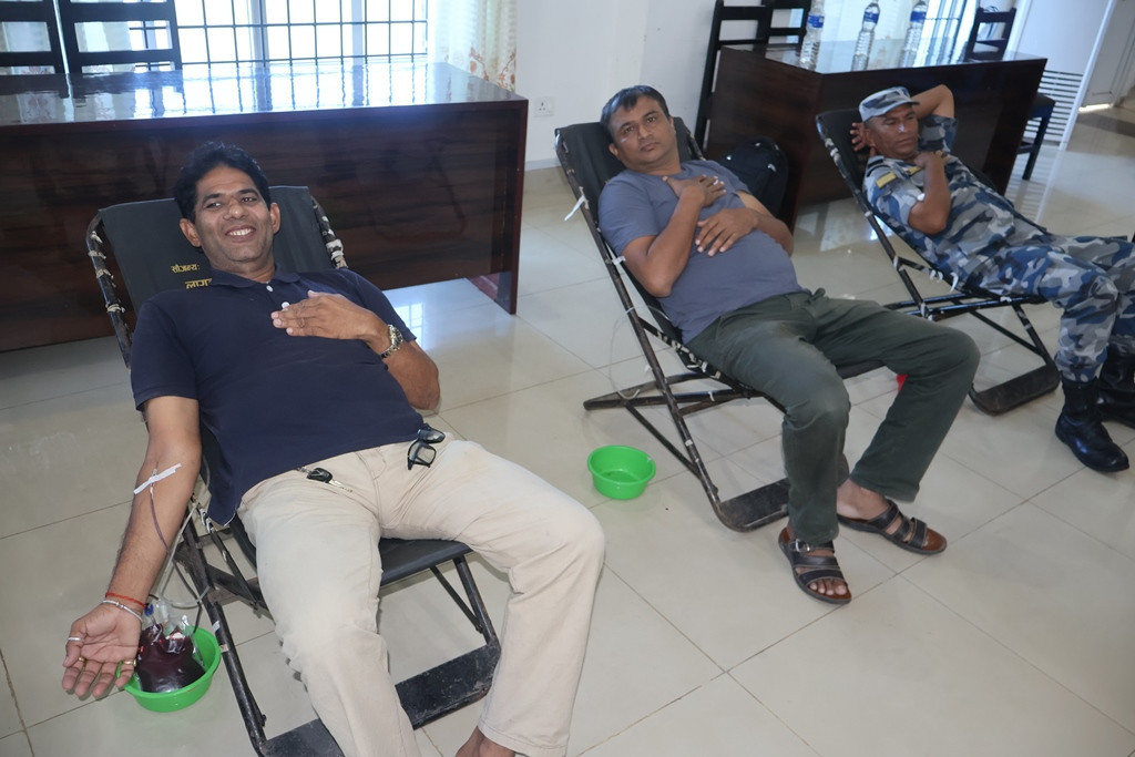 1723799306-wYyJP.jpg