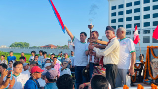 वीपीको योगदानलाई स्मरण गर्दै नेपाली काङ्ग्रेस रुपन्देहीद्धारा ५ किलोमिटरको म्याराथुन आयोजना, धनु र सरितालाई उपाधि