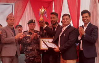 कर सप्ताहमा ब्याडमिन्टनमा   सिद्धार्थ उद्योग वाणिज्य सङ्घका घिमिरे र क्षेत्रीको जोडीलाई उपाधि