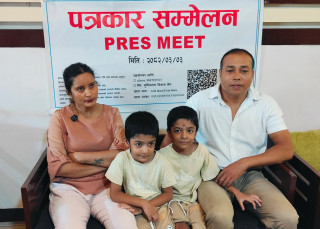 बालक एरिक र इभानको उपचारमा आर्थिक सहयोग गर्न परिवारको अपिल